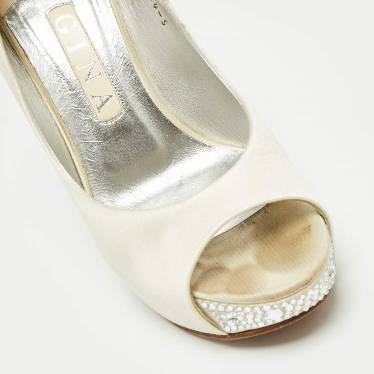 Pre Owned Gina White Satin Jenna Crystal Embellished Heel Peep Toe Platform Pumps Size 38