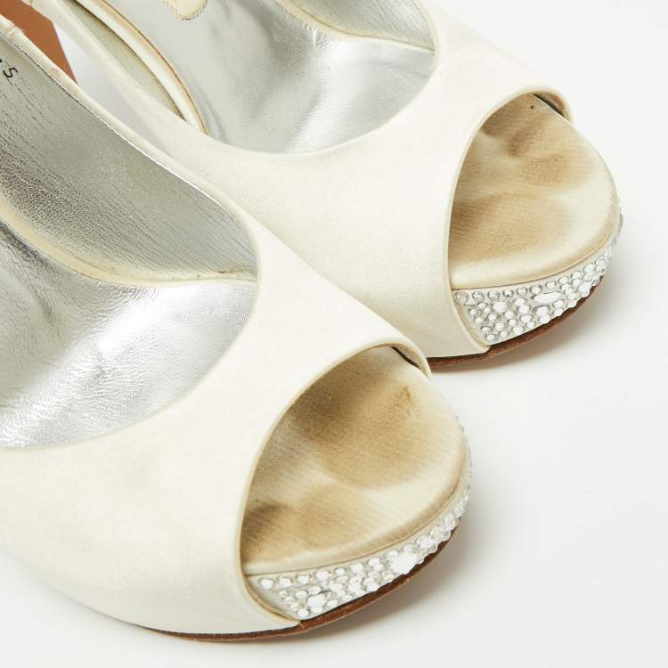 Pre Owned Gina White Satin Jenna Crystal Embellished Heel Peep Toe Platform Pumps Size 38