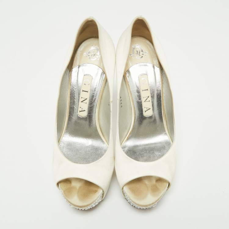 Pre Owned Gina White Satin Jenna Crystal Embellished Heel Peep Toe Platform Pumps Size 38