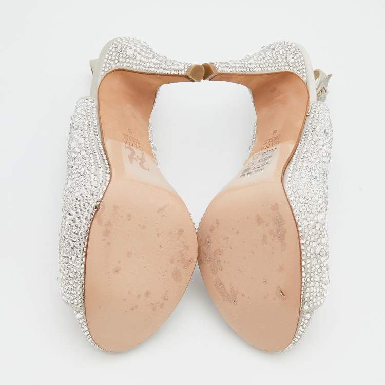 Pre Owned Gina Light Grey Satin Crystal Embellishment Slingback Sandals Size 39