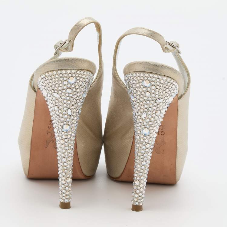 Pre Owned Gina Metallic Silver/Gold Leather Crystal Embellished Platform Slingback Pumps Size 36.5