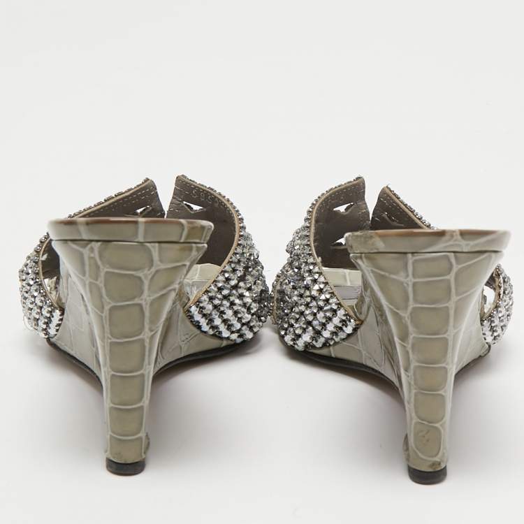 Pre Owned Gina Grey Crystal Embellished Leather Syracuse Wedge Sandals Size 38
