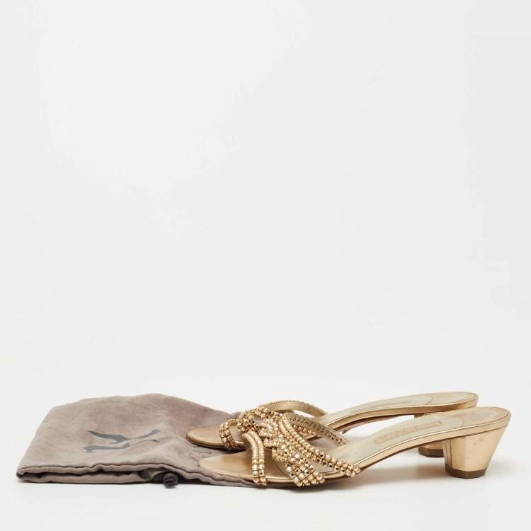 Pre Owned Gina Silver/Gold Leather Crystal Embellished Slide Size 40