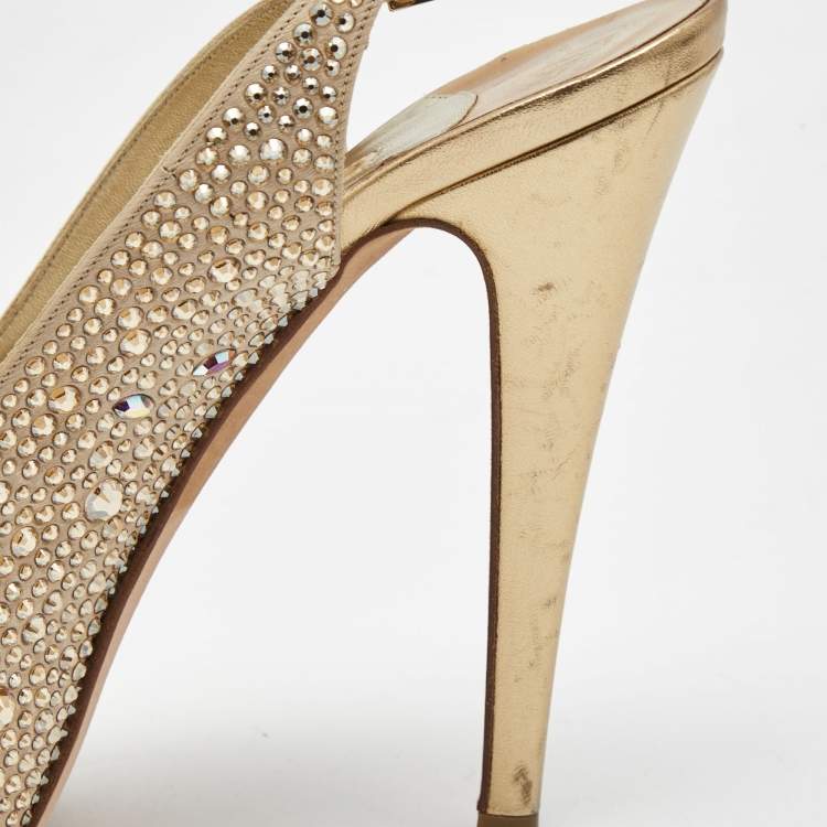 مملوكة مسبقًا Gina Gold Crystal Embellished Satin Platform Slingback Sandals Size 39