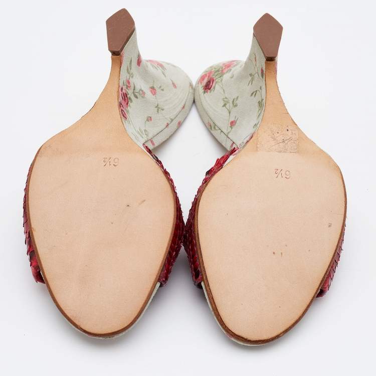 مملوكة مسبقًا Gina Red Printed Watersnake Leather and Fabric Wedge Sandals Size 39.5