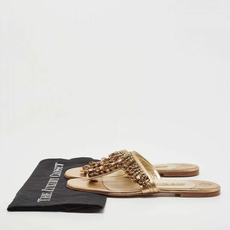 Pre Owned Gina Metallic Gold Leather Crystal Embellished Thong Sandals Size 39 