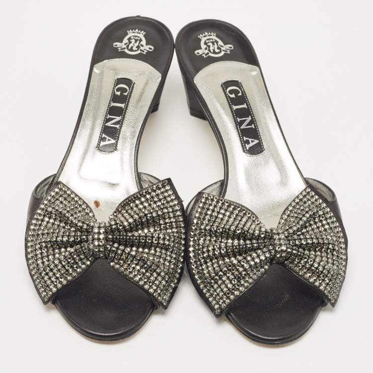 مملوكة مسبقًا Gina Black Leather Crystal Embellished Bow Slide Sandals Size 39