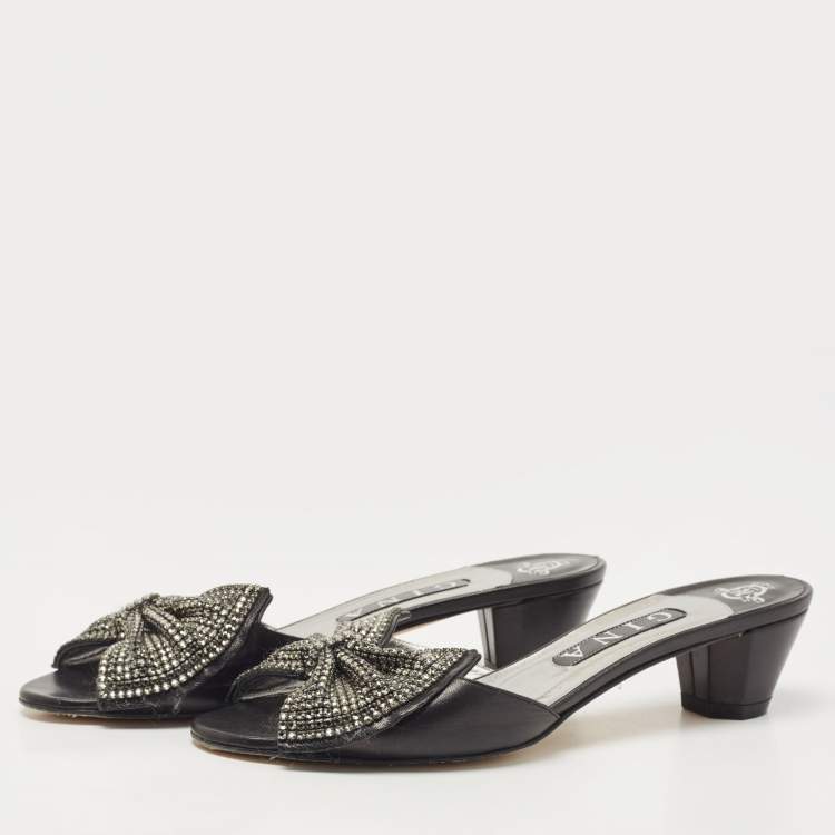 مملوكة مسبقًا Gina Black Leather Crystal Embellished Bow Slide Sandals Size 39