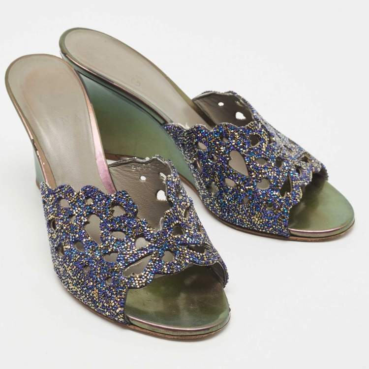 مملوكة مسبقًا Gina Blue Crystal Cut Out Wedge Slide Sandals Size 38