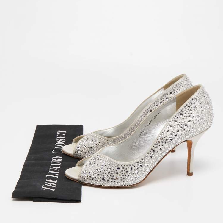 Pre Owned Gina Silver Satin Crystals Ayres Pumps Size 39.5