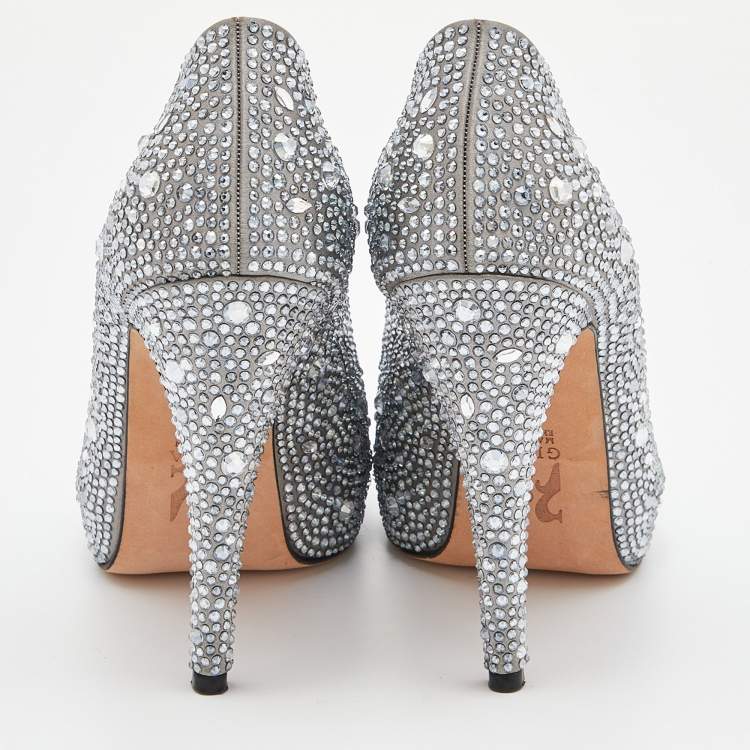 Pre Owned Gina Silver Satin Crystal Embellished Peep Toe Platform Pumps Size 38