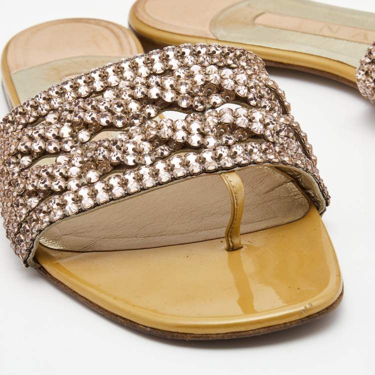 مملوكة مسبقًا Gina Gold Leather, Crystal Flat Sandals Size 38.5