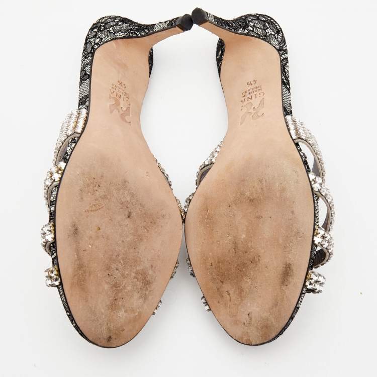 مملوكة مسبقًا Gina Silver Crystal Embellished Leather Dakota Sandals Size 37.5