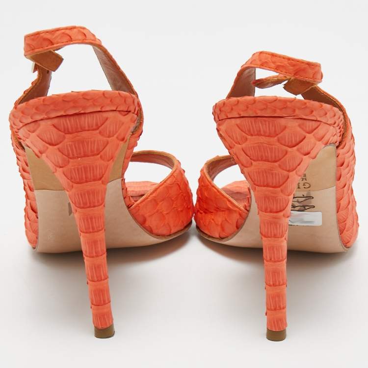 مملوكة مسبقًا Gina Orange Python Peep Toe Ankle Strap Sandals Size 39.5
