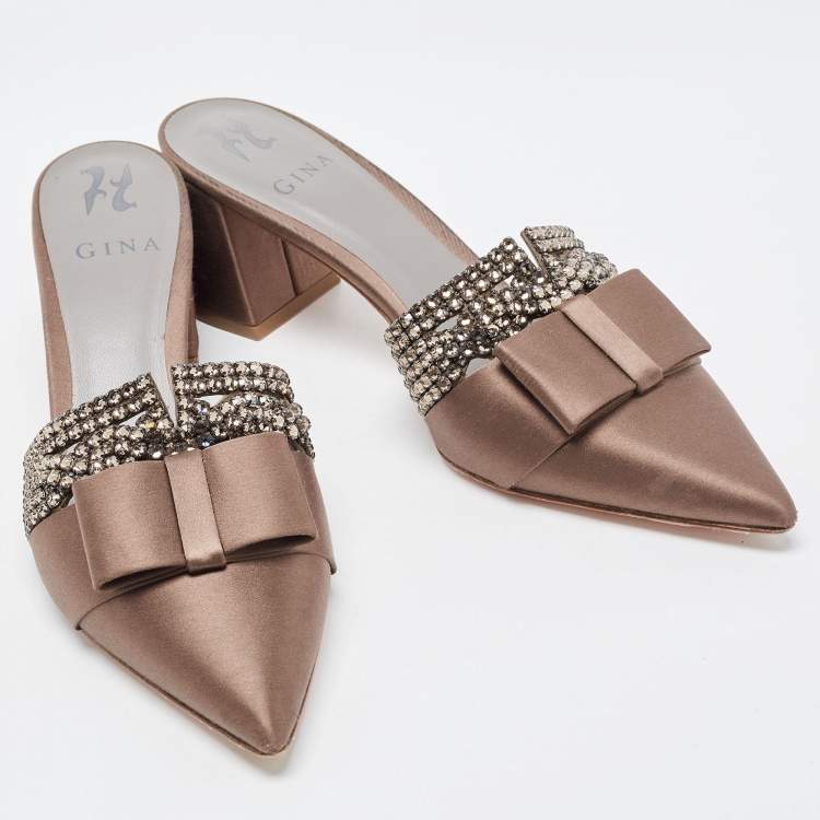 مملوكة مسبقًا Gina Brown Satin Crystal Embellished Mules Size 39.5