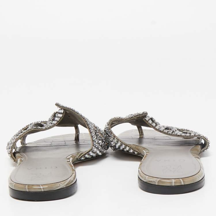 مملوكة مسبقًا Gina Silver/Grey Crystal Embellished Leather Loren Flat Slides Size 39.5
