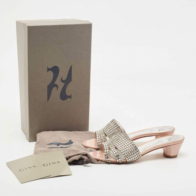 مملوكة مسبقًا Gina Silver Leather Crystal Embellished Slides Size 37.5