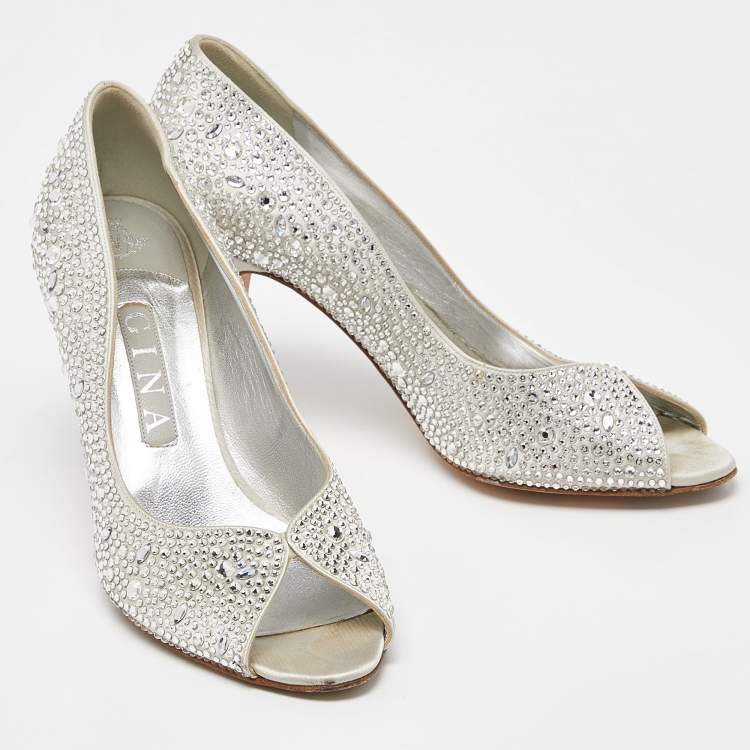 Pre Owned Gina Silver Crystal Embellished Satin Ayres Peep Toe Pumps Size 38.5