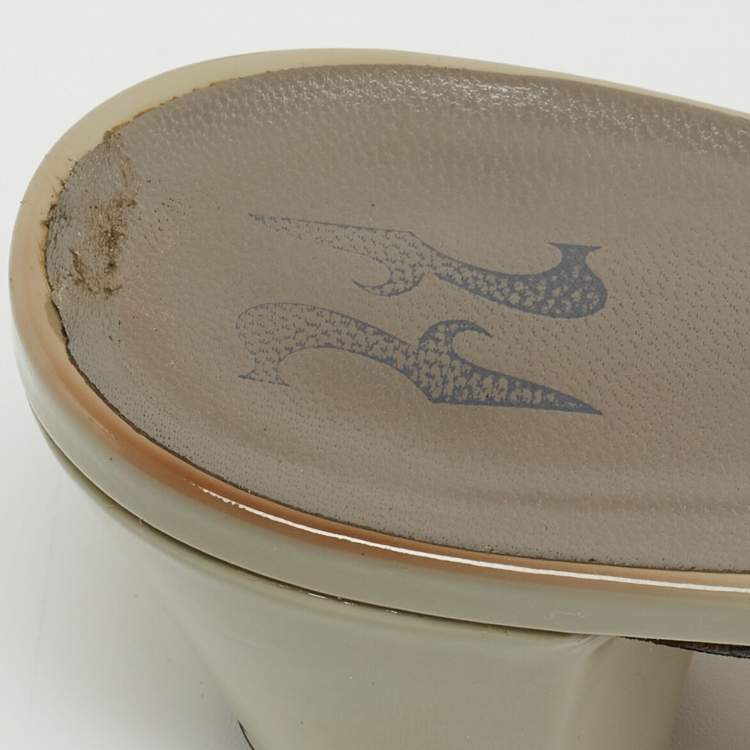 Pre Owned Gina Grey Patent Leather Crystal Embellished Slide Sandals Size 38