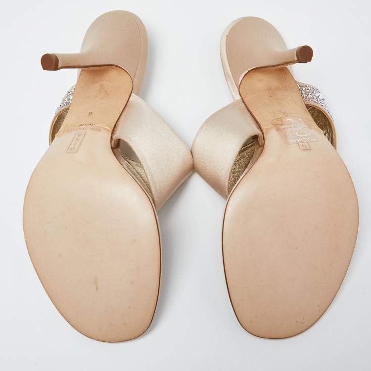 Pre Owned Gina Beige Satin Crystal Embellished Thong Sandals Size 39