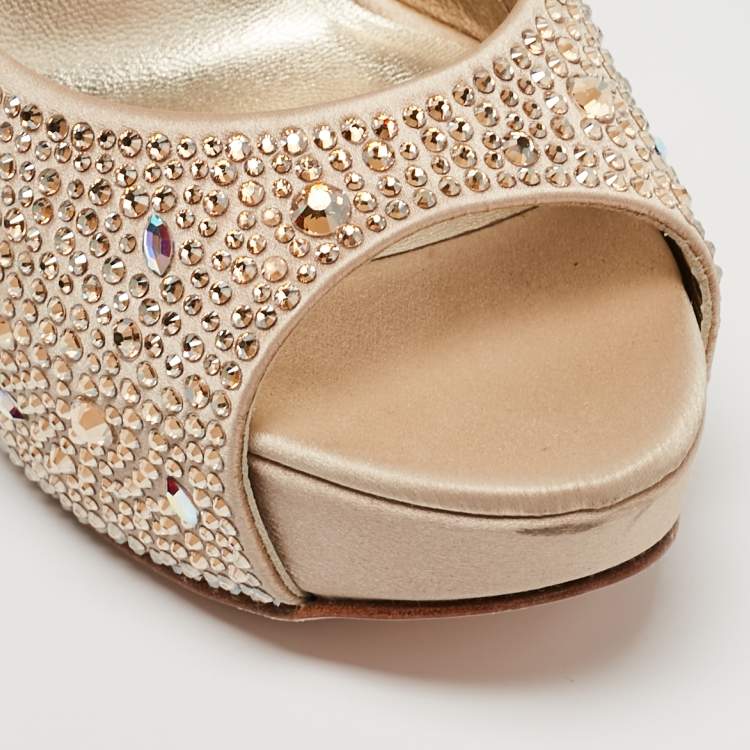 Pre Owned Gina Gold Crystal Embellished Satin Open Toe Platform Pumps Size 39