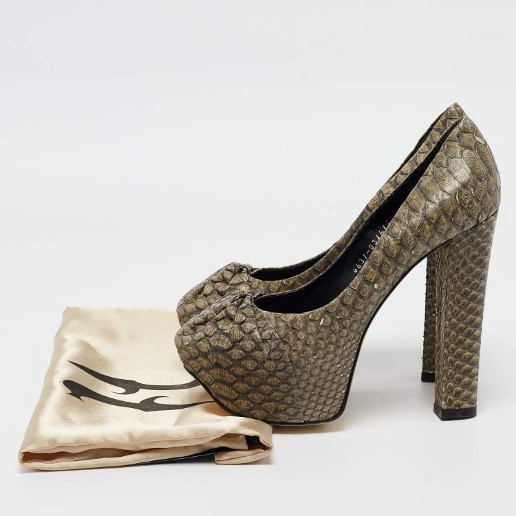 Pre Owned Gina Green Python Platform Block Heel Pumps Size 39