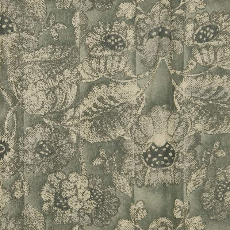 Pre Owned Giorgio Armani Le Collezioni Green Print Silk Fringed Scarf
