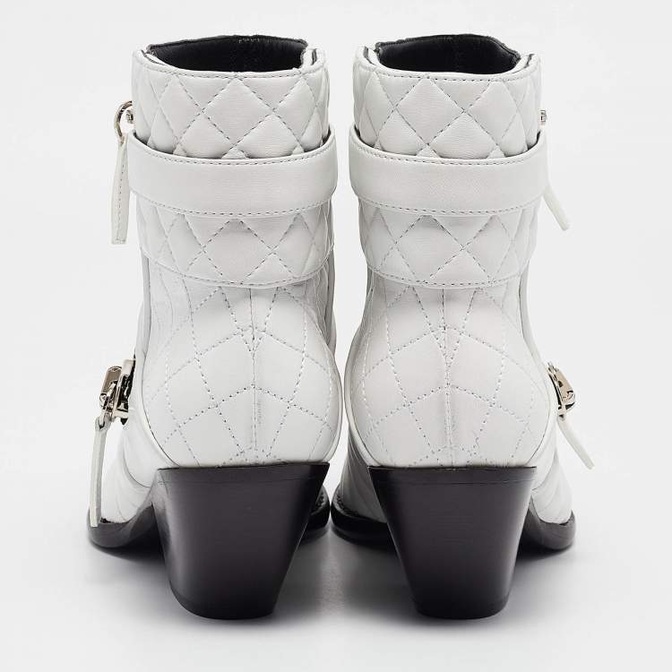 Pre Owned Giuseppe Zanotti White Quilted Leather Ankle Boots Size 38