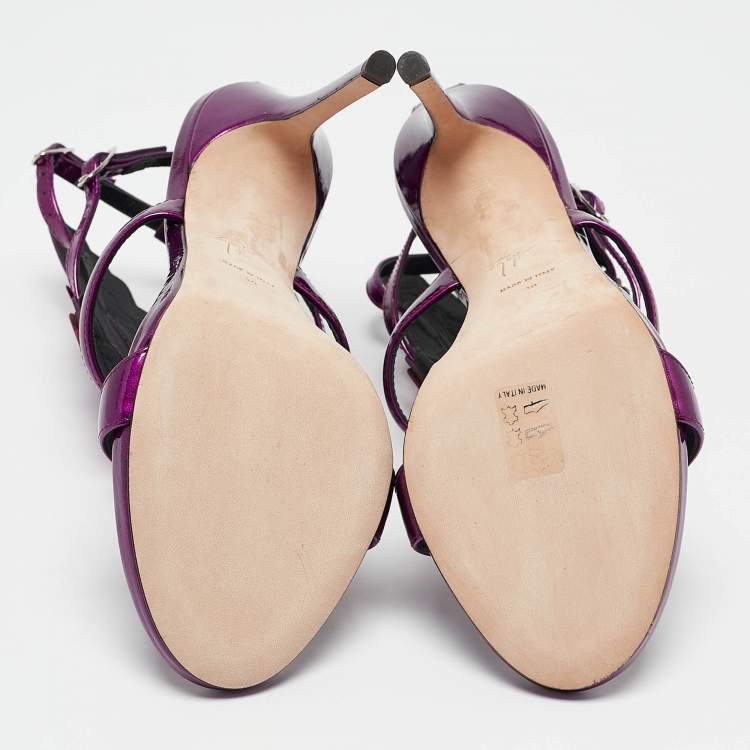 مملوكة مسبقًا Giuseppe Zanotti Purple Patent Leather Cruel Sandals Size 38