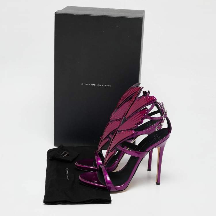 مملوكة مسبقًا Giuseppe Zanotti Purple Patent Leather Cruel Sandals Size 38