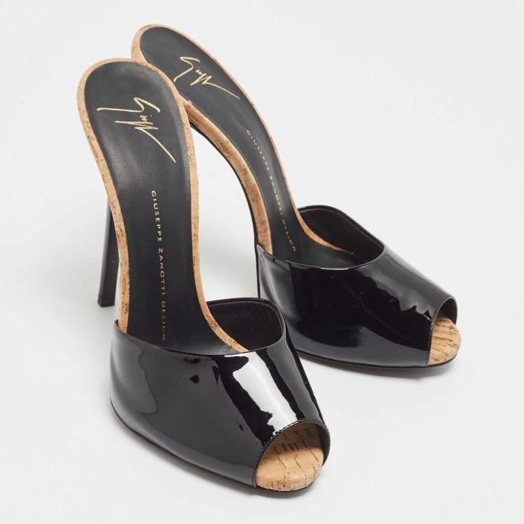 Pre Owned Giuseppe Zanotti Black Patent Leather Slide Sandals Size 38