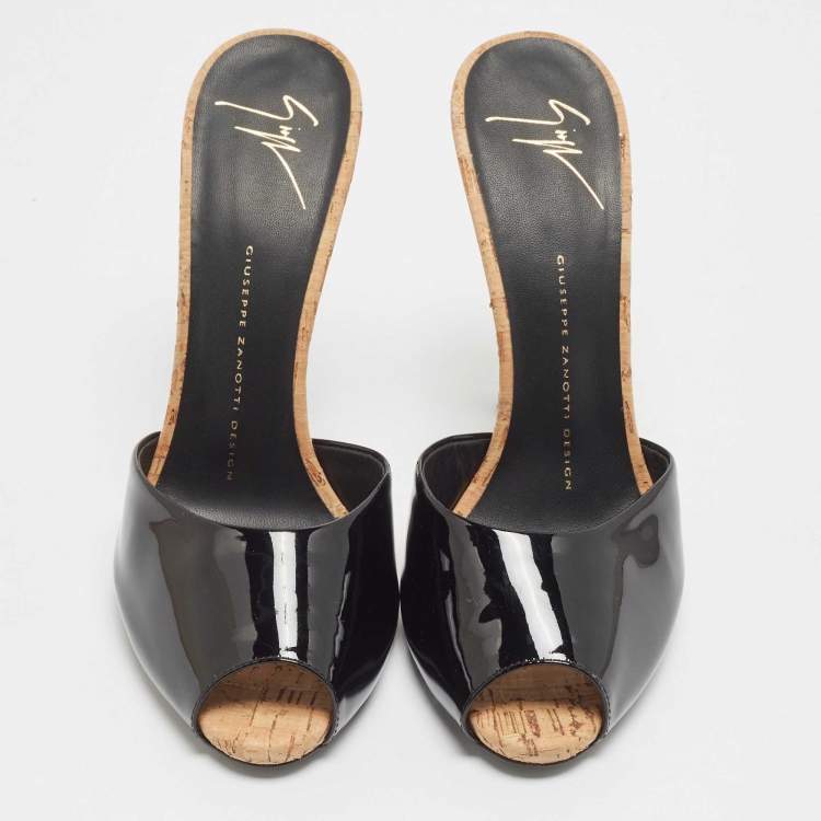 Pre Owned Giuseppe Zanotti Black Patent Leather Slide Sandals Size 38
