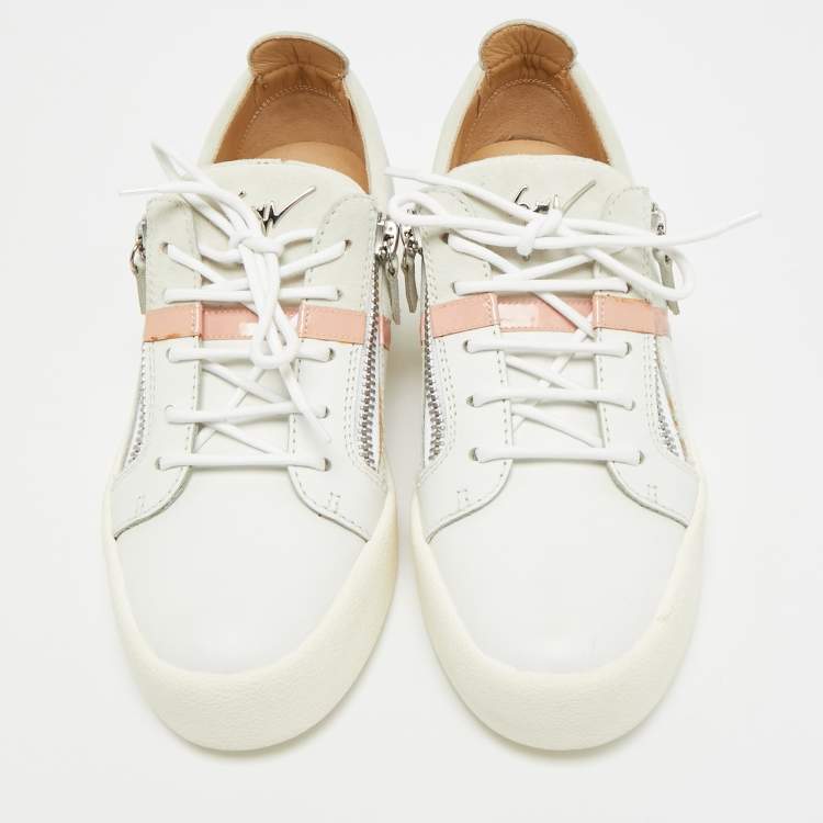 مملوكة مسبقًا Giuseppe Zanotti Frankie Size 40 White/Grey Leather and Suede Lace Up Sneakers