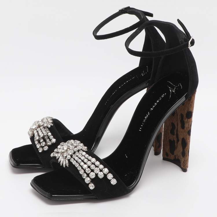 Pre Owned Giuseppe Zanotti Crystal Embellished Size 39 Black Suede Ankle Strap Sandals