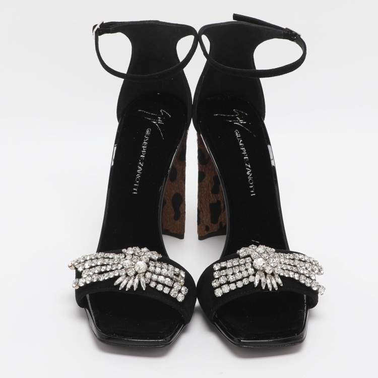 Pre Owned Giuseppe Zanotti Crystal Embellished Size 39 Black Suede Ankle Strap Sandals