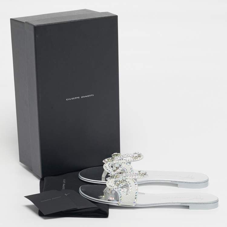 Pre Owned Giuseppe Zanotti Turchesite Size 37 White Suede Crystal Embellished Flat Slide Sandals