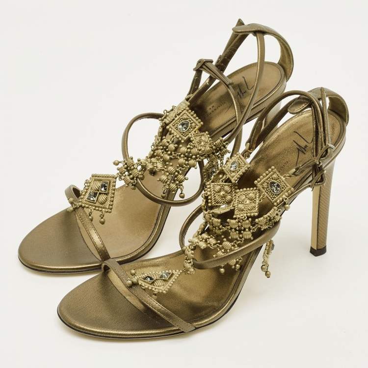Pre Owned Giuseppe Zanotti Amira Size 37 Olive Green Leather Charm Embellished Gladiator Sandals