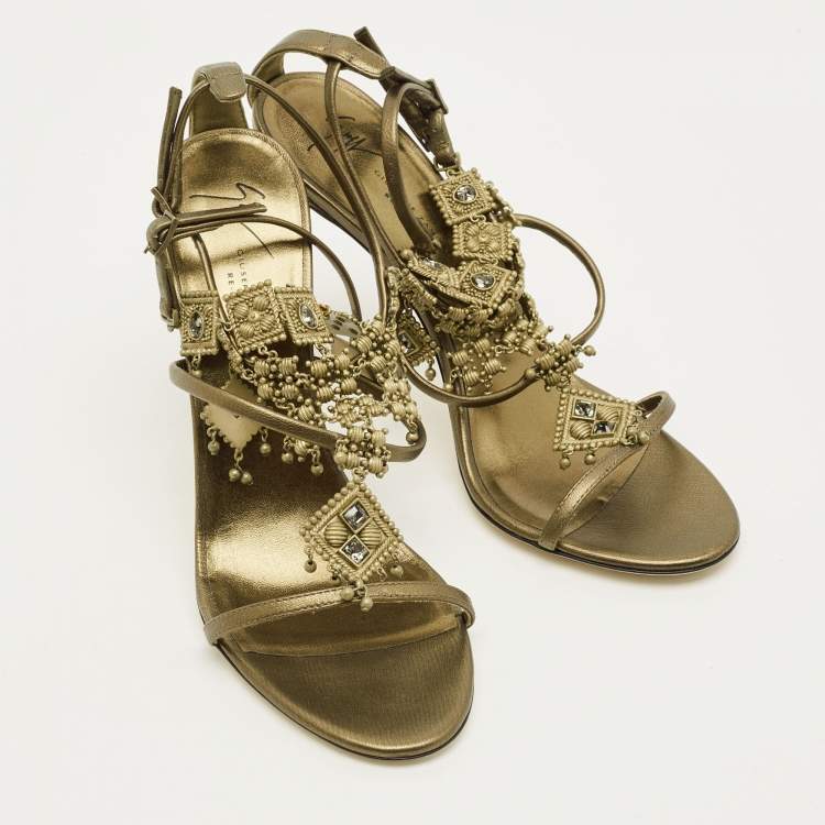 Pre Owned Giuseppe Zanotti Amira Size 37 Olive Green Leather Charm Embellished Gladiator Sandals