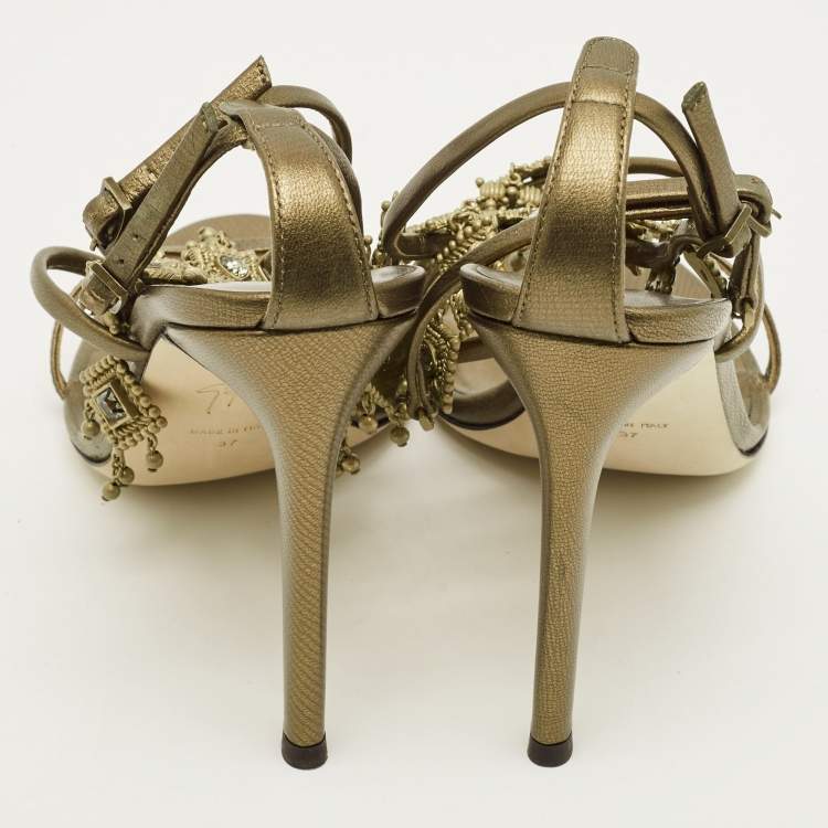 Pre Owned Giuseppe Zanotti Amira Size 37 Olive Green Leather Charm Embellished Gladiator Sandals