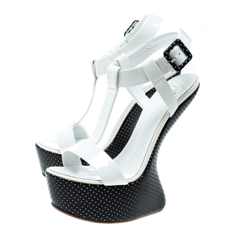 Pre Owned Giuseppe Zanotti White Patent Leather Heel Less T-Strap Wedge Sandals Size 37.5