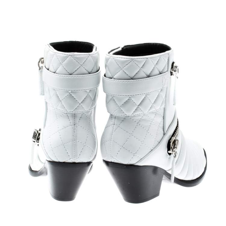 Pre Owned Giuseppe Zanotti White Quilted Leather Ankle Boots Size 38.5