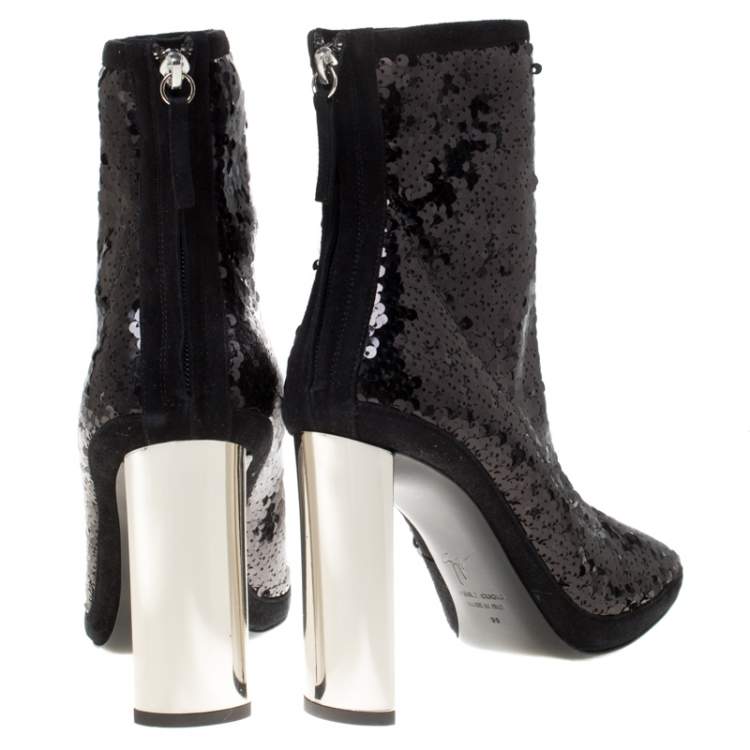 مملوكة مسبقًا Giuseppe Zanotti Black Sequin Ankle Boots Size 39