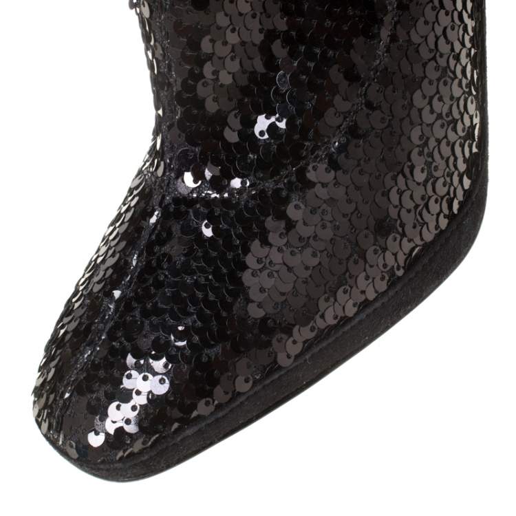 مملوكة مسبقًا Giuseppe Zanotti Black Sequin Ankle Boots Size 39