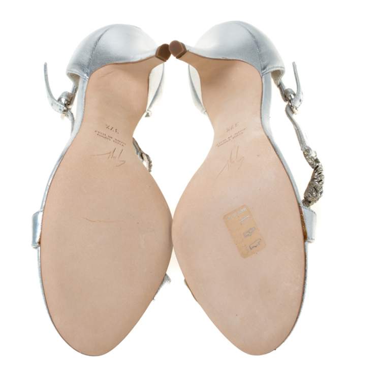 Pre Owned Giuseppe Zanotti Metallic Silver Leather Crystal Embellished Open Toe Sandals Size 37.5