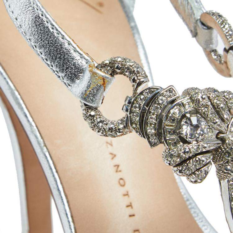 Pre Owned Giuseppe Zanotti Metallic Silver Leather Crystal Embellished Open Toe Sandals Size 37.5