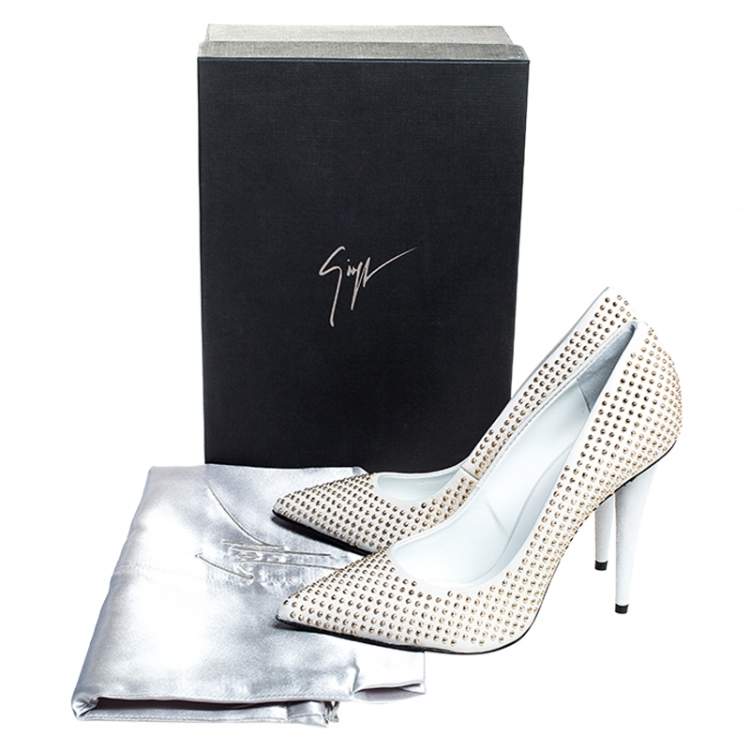 Pre Owned Giuseppe Zanotti White Leather Studded Pointed Toe Pumps Size 38.5