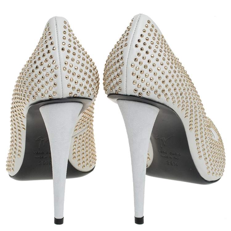 Pre Owned Giuseppe Zanotti White Leather Stud Embellished Ester Pointed Toe Pumps Size 39