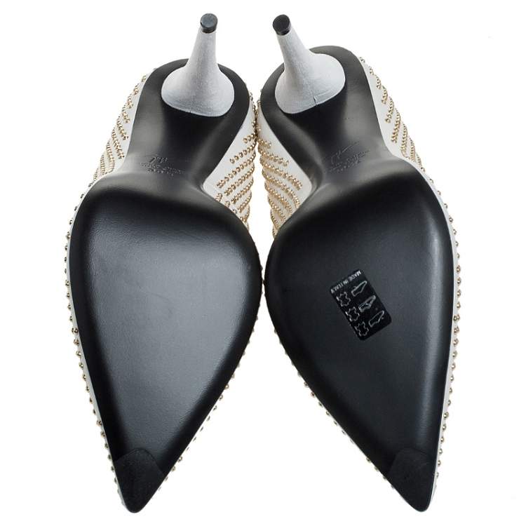 Pre Owned Giuseppe Zanotti White Leather Stud Embellished Ester Pointed Toe Pumps Size 39.5