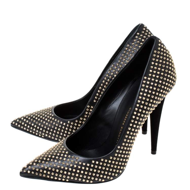 Pre Owned Giuseppe Zanotti Black Leather and Suede Ester Studded Pumps Size 37