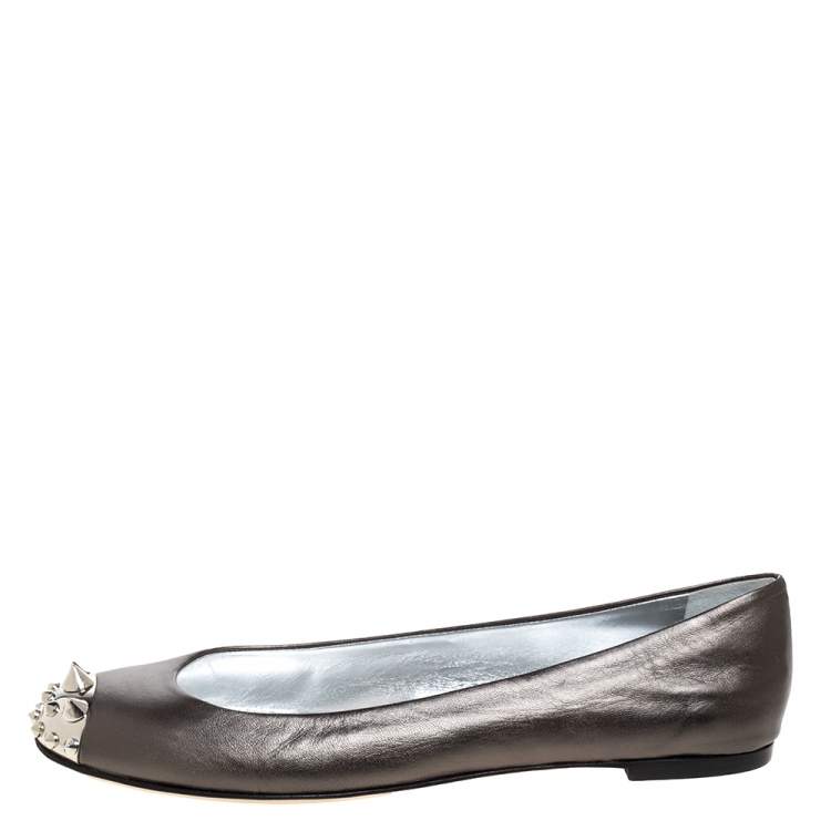 مملوكة مسبقًا Giuseppe Zanotti Grey Leather Malika Spiked Cap Toe Ballet Flats Size 39.5